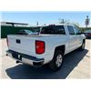 Image 3 : CHEV SILVERADO 2015 O/S TITLE 2 DAYS