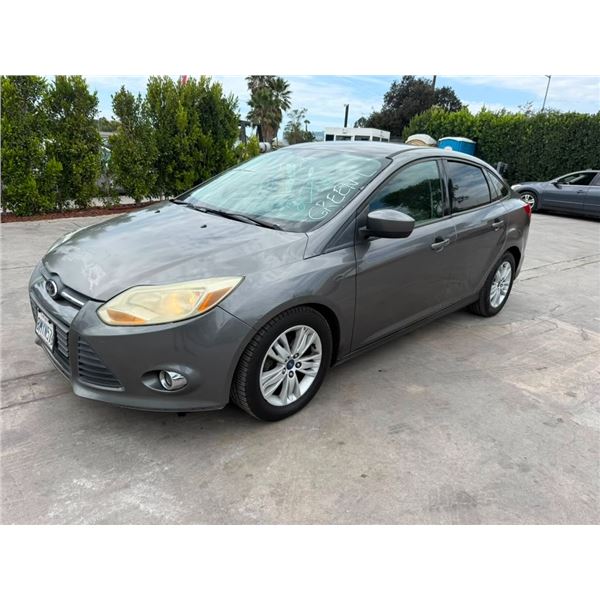 FORD  FOCUS 2012 SALV T/DONATION