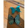 Image 10 : Blue Hobnail Glass Sugar and Creamer Set with Wall Plaques