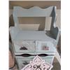 Image 10 : Decorative Monogrammed 'S' w/ Assorted Shelf Decor & More