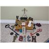 Image 2 : Decorative Metal Keys, Hooks, Plaques, and Hardware