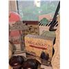 Image 5 : Decorative Home Decor and Craft Lot