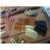 Image 7 : Vintage Hair Accessories & Decorative Storage Boxes