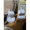 Image 9 : Decorative Tabletop Lot with Candles, Frames, Racks, and Cups