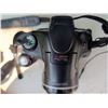 Image 6 : Canon PowerShot SX40 HS Camera with Accessories and Purple Shoulder Bag