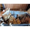 Image 9 : Handmade Soap Assortment w/ Hard Shell Travel Case