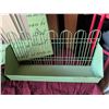 Image 6 : Decorative Frames and Wall Art with Green Metal Displays Rack