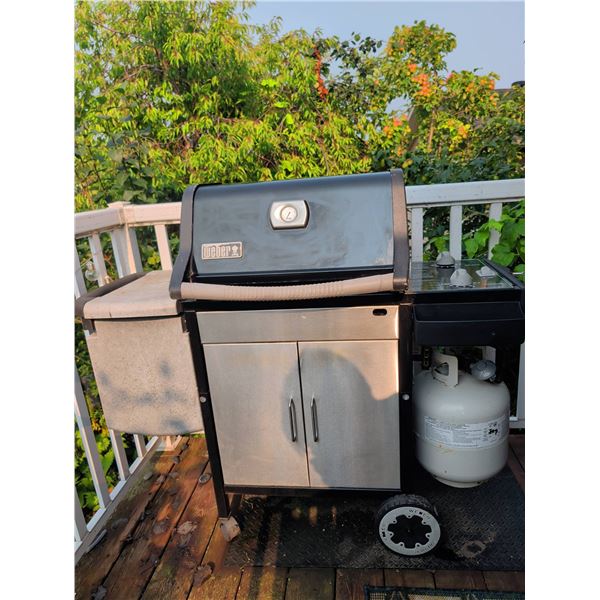 Weber Propane Gas BBQ Grill With Side Table And Cabinet Base