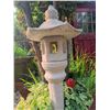 Image 3 : Concrete Japanese 3 Piece Garden Lantern