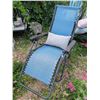 Image 4 : Blue Zero Gravity Lounge Chair with Adjustable Canopy and Pillow