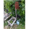 Image 4 : Wooden Wheelbarrow Planter With Metal Owl Garden Decor