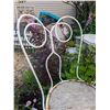 Image 5 : Antique Twisted White Metal Garden Bistro Table and Chair