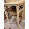 Image 7 : Kitchen Decor and Small Furniture Lot