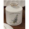 Image 19 : Decorative Plates, China Tea Cups, and Linen Napkins Collection