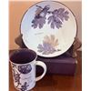 Image 6 : Ceramic Plate and Mug Set with Metal Stand and Lampshades