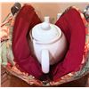 Image 10 : Decorative Home Decor Assortment with Tea Cozy and Tabletop Lamp