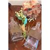 Image 6 : Decorative Home Decor Assortment with Tea Cozy and Tabletop Lamp