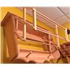 Image 2 : Wall-Mounted Wood Quilt Rack with Pegs
