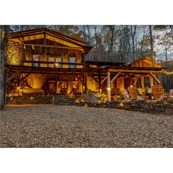 Two night stay at The Mother of Pearl Cabin - Jasper, Arkansas