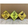 Image 1 : Lot Of 3 Square Metal Signs - 8in