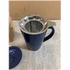 Image 3 : Tossow Ceramic Tea Mug With Infuser & Lid In Dark Blue