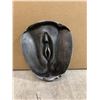 Image 1 : Metal Vagina Ashtray