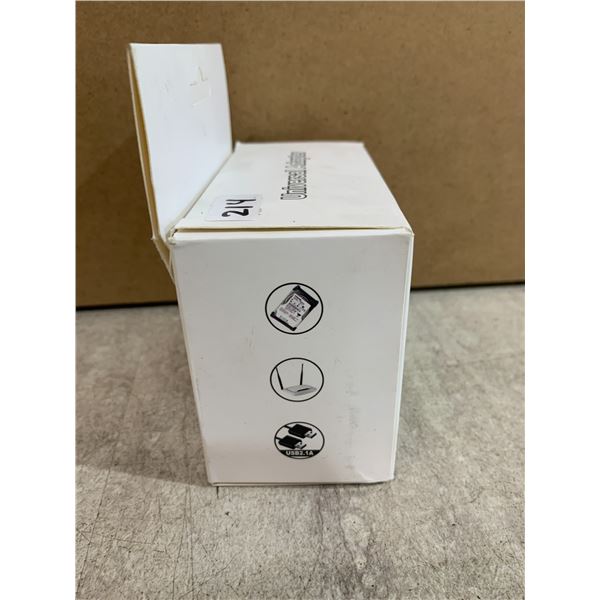Universal Adapter - Model: SY8