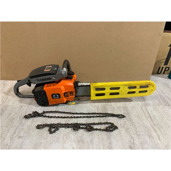 Vintage Pioneer Farmsaw Chainsaw - Has Extra Chains