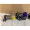 Image 3 : Lot Of 2 Dyson Vacuum Cleaners