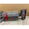 Image 6 : Lot Of 2 Dyson Vacuum Cleaners