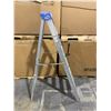 Image 4 : Lite 5 Step Foldable Ladder