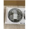 Image 5 : Cool Works 9in Twin Window Fan - 2 Speed Settings