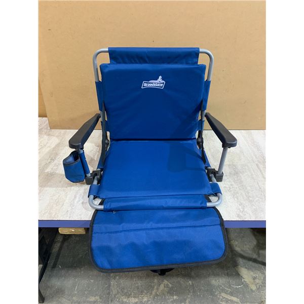 Broadstone Deluxe Stadium Seat