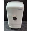 Image 9 : Electronics and Hardware Lot Including SpinPower Tower, Honeywell WiFi Detectors, SC Johnson,