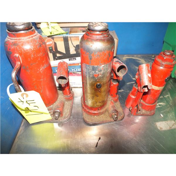3 Bottle Jacks