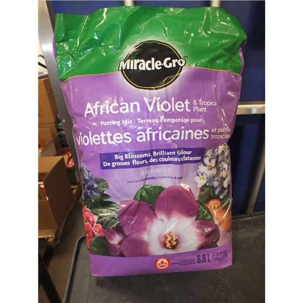 1 Pallet Of Miracle Gro African Violet Potting Mix