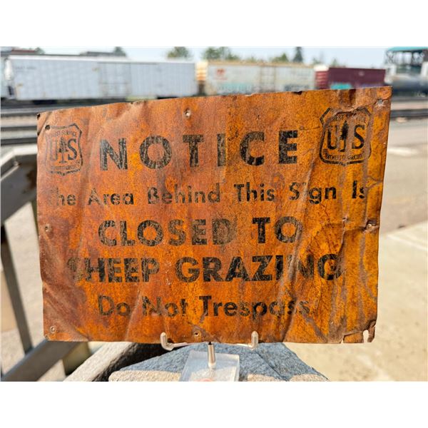 USFS US Forest Service Closed Grazing Sign