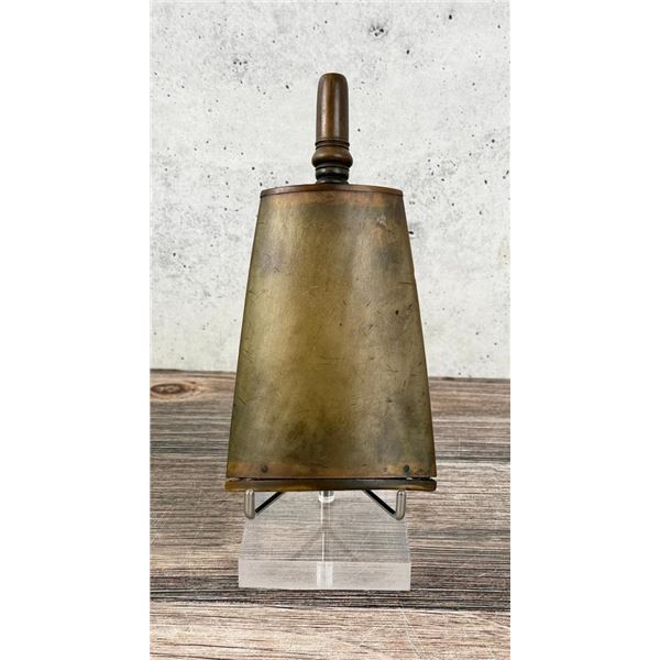 17th Century Steer Horn Powder Flask