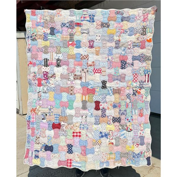1940s Patchwork Apple Core Quilt
