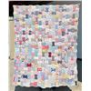 Image 1 : 1940s Patchwork Apple Core Quilt