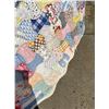 Image 5 : 1940s Patchwork Apple Core Quilt