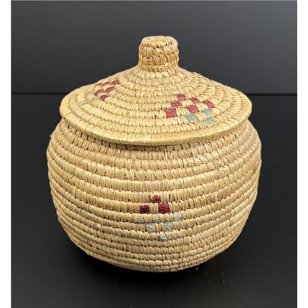 Alaskan Inuit Eskimo Yupik Lidded Basket