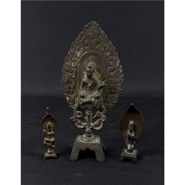 Antique Chinese Bronze Altar Buddha Statues