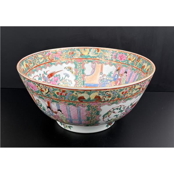 Chinese Famille Rose Medallion Porcelain Bowl
