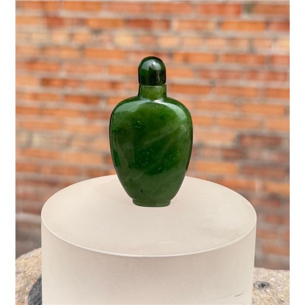 Chinese Nephrite Jade Snuff Bottle