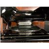 Image 10 : Singer Model 24-62 Sewing Machine