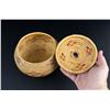 Image 6 : Alaskan Inuit Eskimo Basket