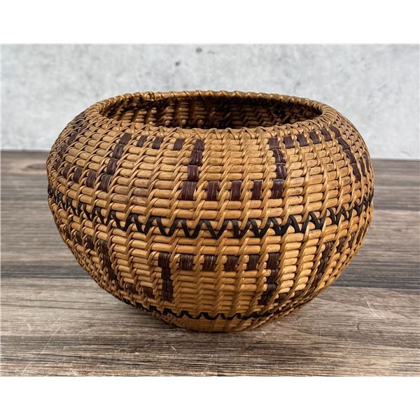 Washoe Native American Indian Basket