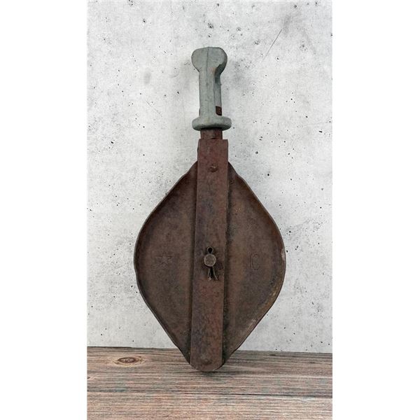 #10 Cast Iron Pulley