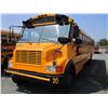 Image 2 : 1996 NAVISTAR THOMAS BUS